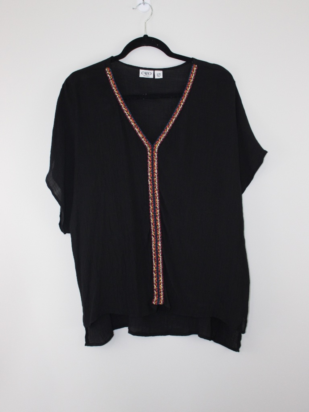 Cato Woman Black Embroidered Trim V-Neck Top Size 18/20W